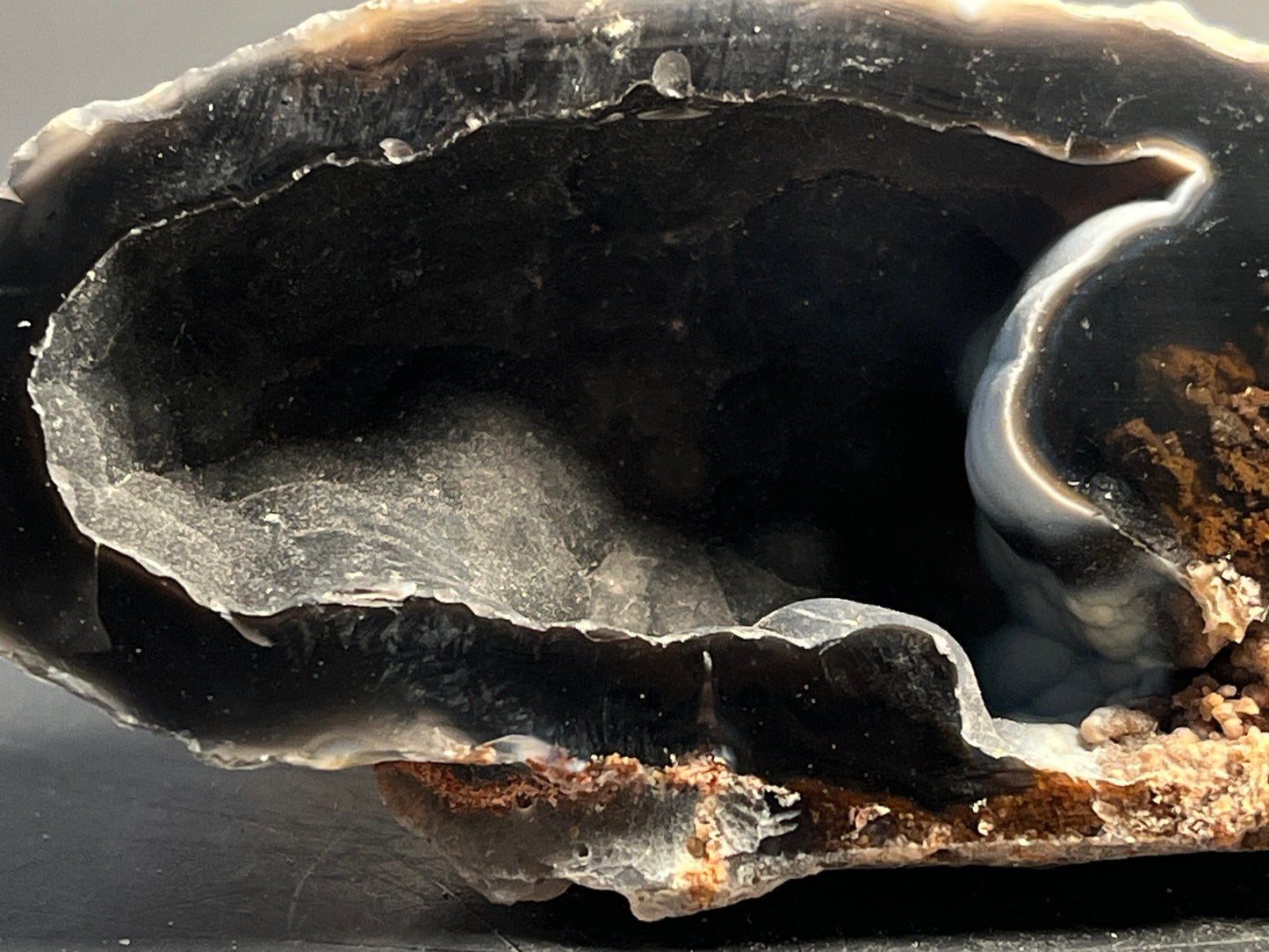 Agate Geode Half 066