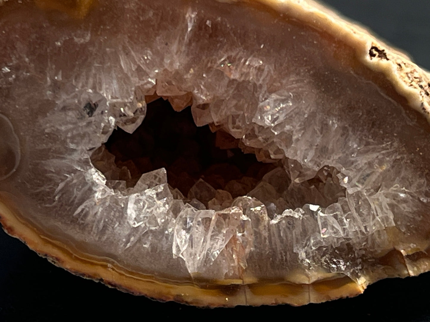 Agate Geode Half 067